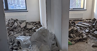 Демонтаж бетонной стяжки в Новосибирске - цена от 565 руб. за м2 - Спецтрансмонтаж